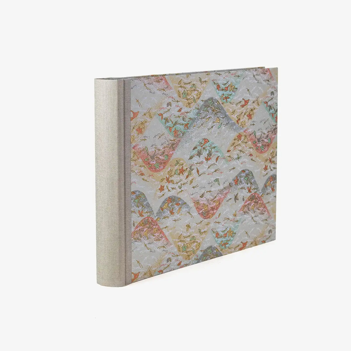 Fotoalbum-Hoehe24cm-mal-Breite-35cm-60-seiten-bezogen-mit-Chiyogami-BErge-Blaetter-Multicolor-Produktansicht-3