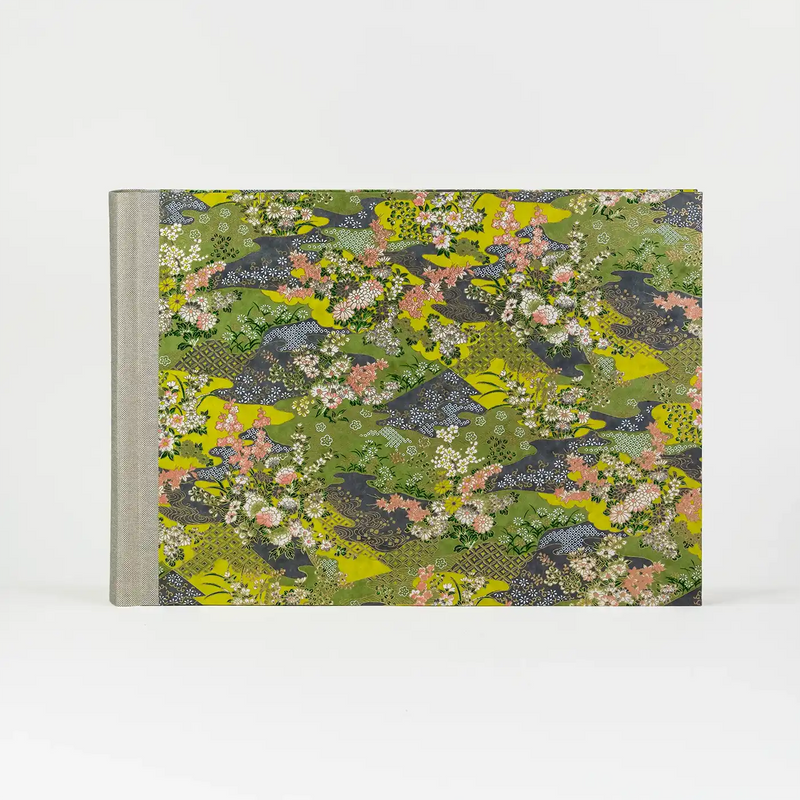 Fotoalbum-Hoehe24cm-mal-Breite-35cm-60-seiten-bezogen-mit-Chiyogami-Botanical-Floral-Landschaft-gruen-Multicolor-Produktansicht-1