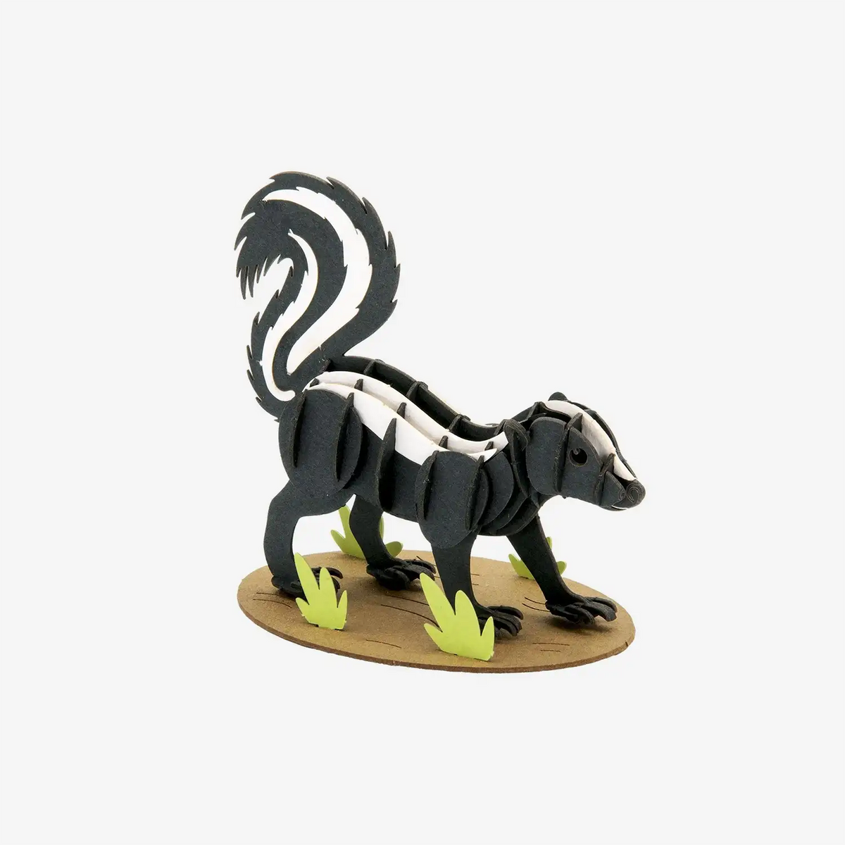 Fridolin-3D-Bastellset-tiermodell-gelasertt-Karton-3D-Papiermodell-Stinktier-Modell-Produktansicht-2