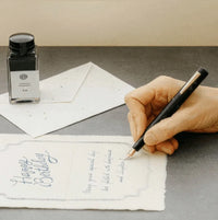 Fuellerhalter-Serie-Attache-hightide-Marbled-Fountain-Pen-Black-produktansicht-Beispielfoto-2