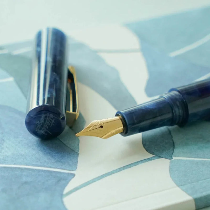 Fuellerhalter-Serie-Attache-hightide-Marbled-Fountain-Pen-navy-produktansicht-beispiefoto-3