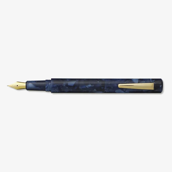 Fuellerhalter-Serie-Attache-hightide-Marbled-Fountain-Pen-navy-produktansicht-mitaufgeschraubter-Kappe
