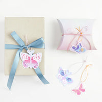 Geschenkanhaenger-La-Vie-en-Rose-Schmetterling-8Stueck-produktansicht-Beispielbild