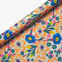 Geschenkpapier-Rolle-Format-Hanna-Werning-70x300cm-Gladio_-Neon_-Floral-_Gladio-Produktansicht-Bogen-aufgerollt