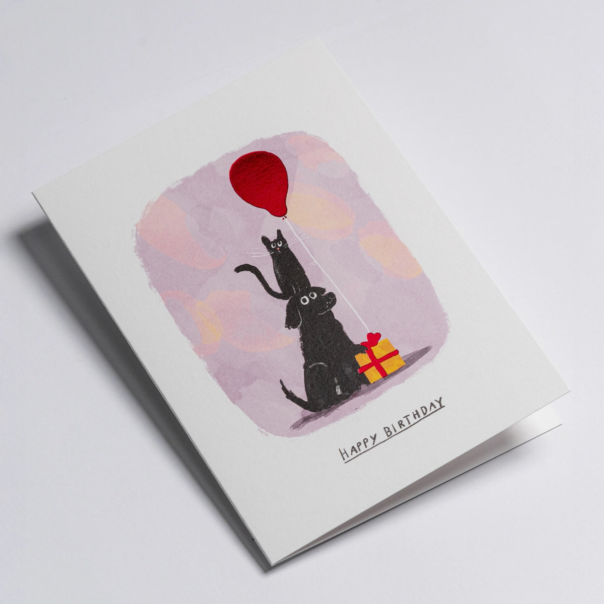 Grusskarte-Dog-Cat-Red-Balloon-Klappkarte-mit-Umschlag-lagom-Format-A6-John-Bond-Text-happy-Birthday-Produktansicht-liegend