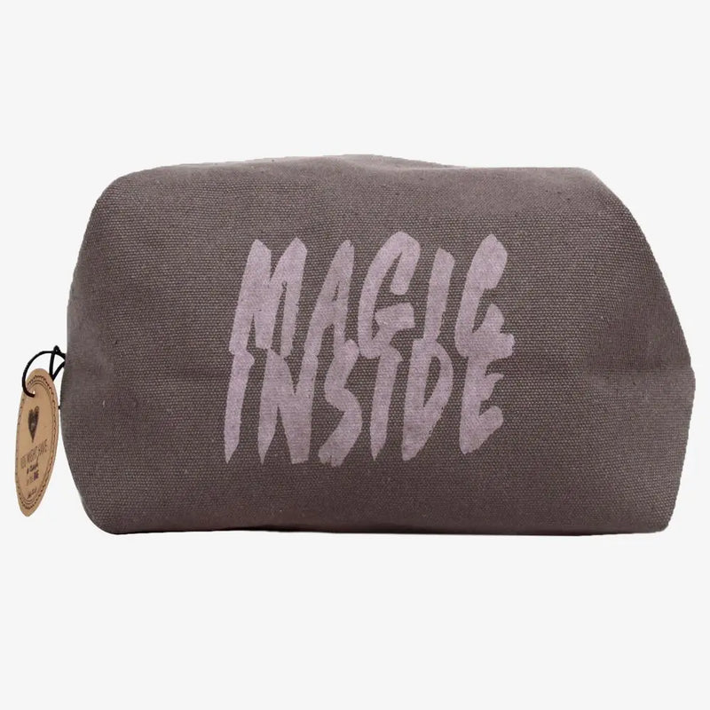 Helio-Ferretti-Clutch-gross-mit-Aufdruck-magic-inside-Prouktansicht-seitlich