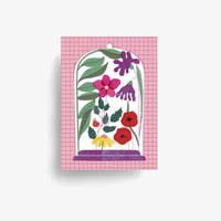 Jung-wie-Alt-Postkarte-A6-Blumen-unter-glas-Produktansicht