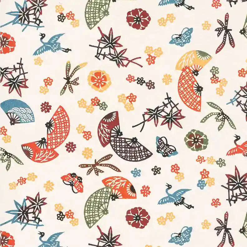 KAtazome-Shi-Bogen-Ausschnitt-Motiv-Blumen-Mustern-Kraniche-Blumen-Zweige-Faecher-bunt-2