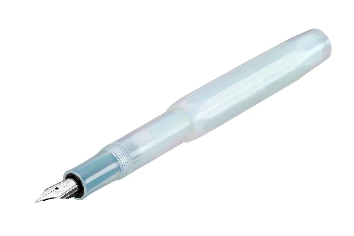 Kaweco-Lunar-Sport-LightBlue-FP-Fueller-geoeffnet-Kappe-hinten-Aufgesteckt-seitliche-Ansicht