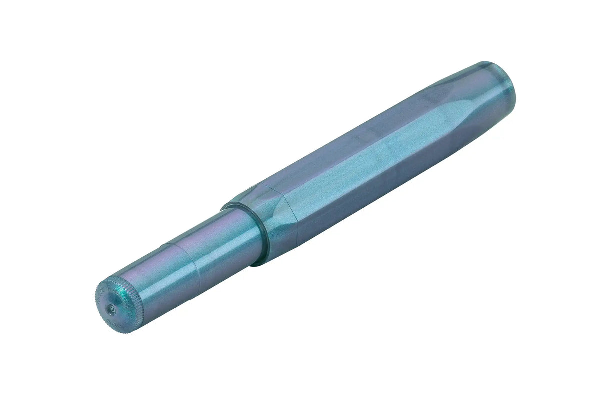 Kaweco-Lunar-Sport-ShadowBlue-FP-geschlossen-seitliche-Ansicht-vom-Ende-des-Stiftes