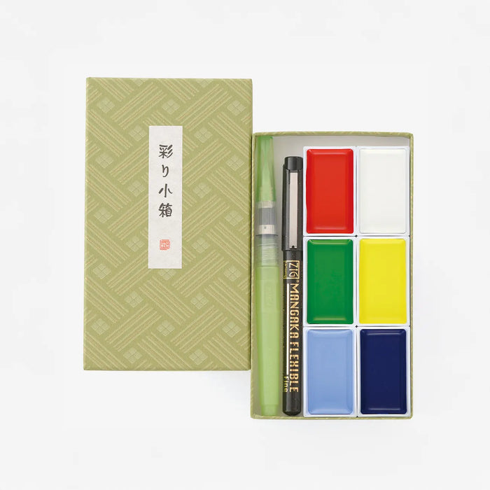 Kuretake-Gansa-tambi-IRODORI-KOBAK-gruen-Set-no-2-6-Farbnaefchen-1xMangaka-flexible-stift-und-ein-waterbrush-stift-in-gruener-geschenkverpackung-Produktansicht