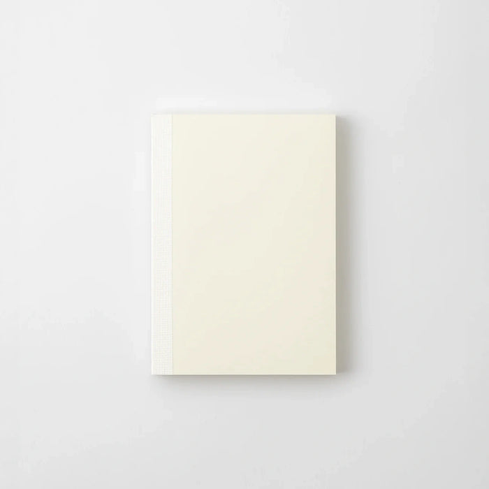 MD-Notebook-Notizbuch-A6-176-Seiten-blank-minimalistisch-Fadenheftung-MD-Paper-Cover-Rueckansicht