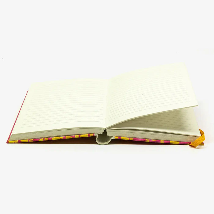 Notizbuch-12x16.5cm-256seiten-recy-Papier-cover-Lokta-Papier-motiv-geometrischeFormen-gelb-auf-magenta-innenansicht