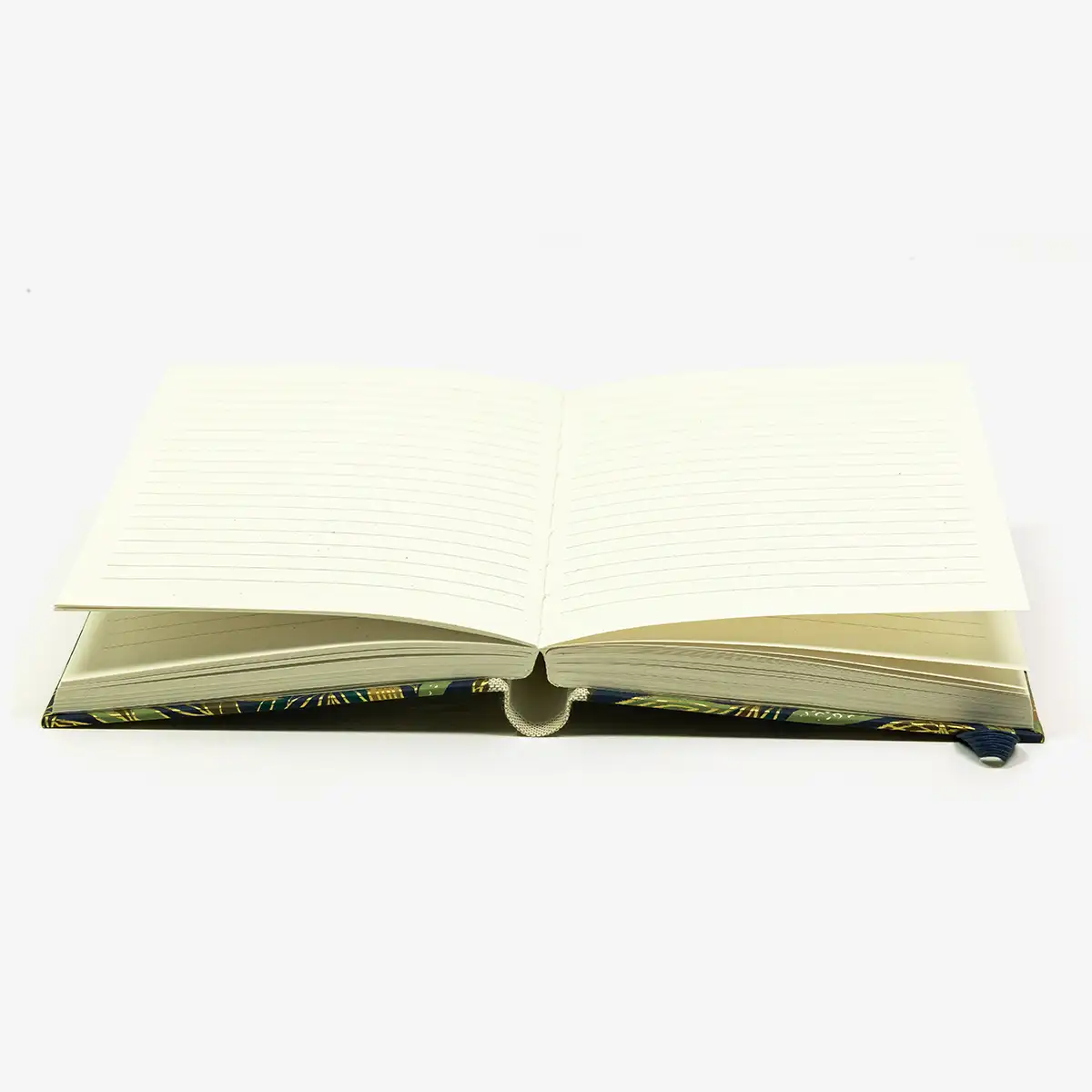 Notizbuch-12x16.5cm-256seiten-recy-Papier-cover-chiyogami-motiv-BambusblaetteramZweigaufdunkelblau-innenansicht