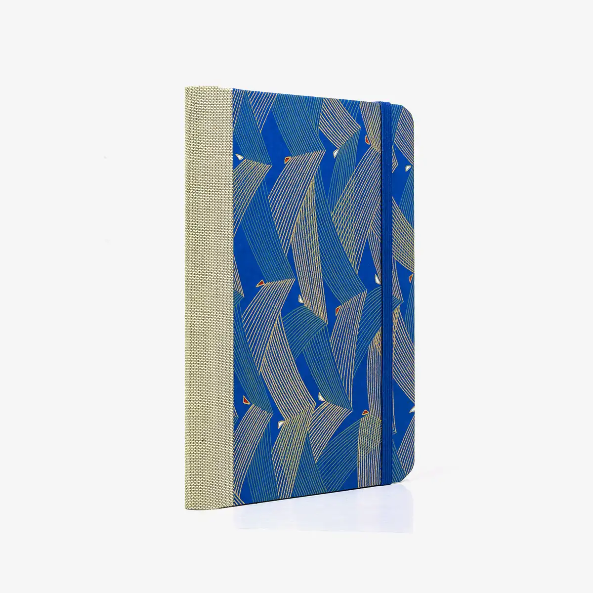 Notizbuch-kariert-12x16.5cm-Cover-Chiyogami-Motiv-Saitenspiel-blau-seitlich-von-hinten