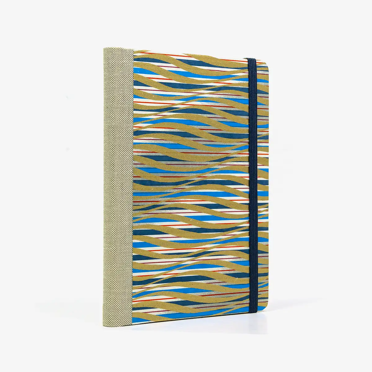 Notizbuch-kariert-12x16.5cm-Cover-Chiyogami-Motiv-gewelte-striche-gold-rot-blau-weiss-seitlich-von-hinten