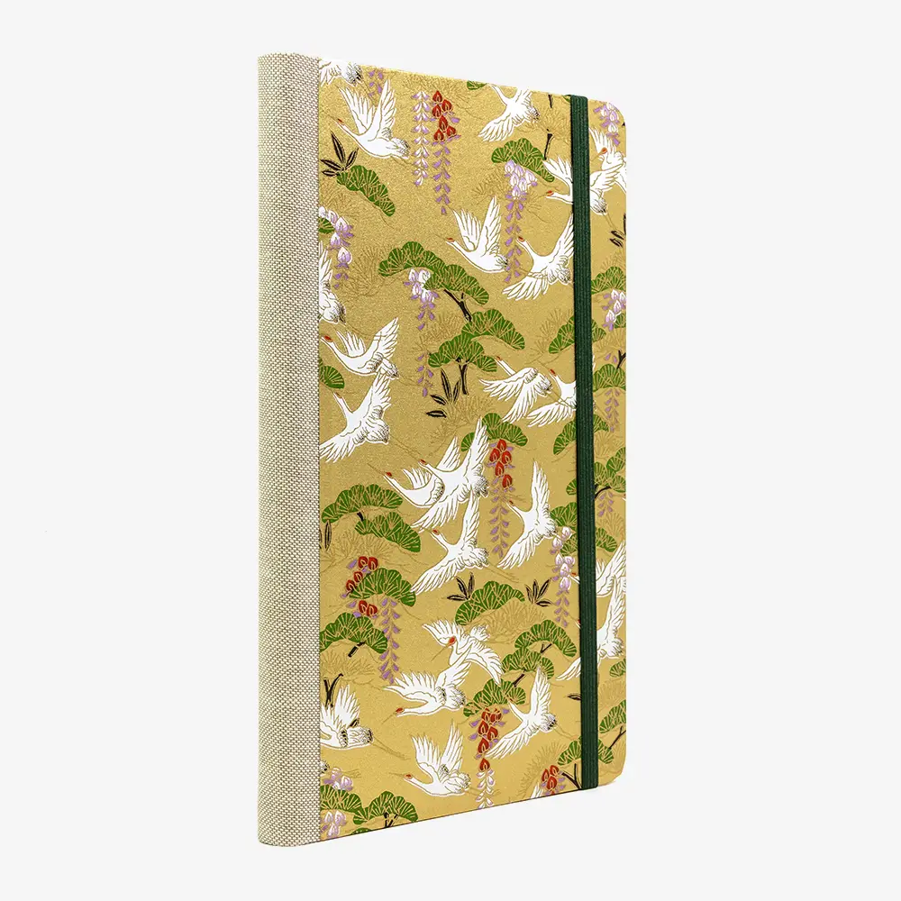 Notizbuch-liniert-13x21cm-Chiyogami-192-Seiten-Motiv-Kraniche-auf-Gold-cover-seitlich-von-hinten