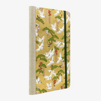 Notizbuch-liniert-13x21cm-Chiyogami-192-Seiten-Motiv-Kraniche-auf-Gold-cover-seitlich-von-hinten