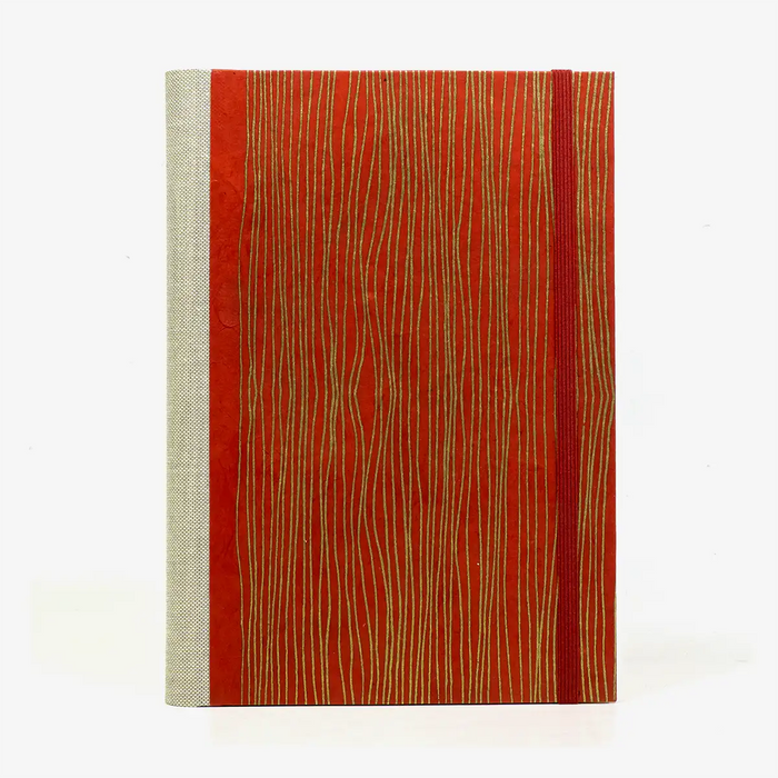 Notizbuch-liniert-A5-288Seiten-cover-lokta-Papier-Motiv-goldene-linien-auf-Rot