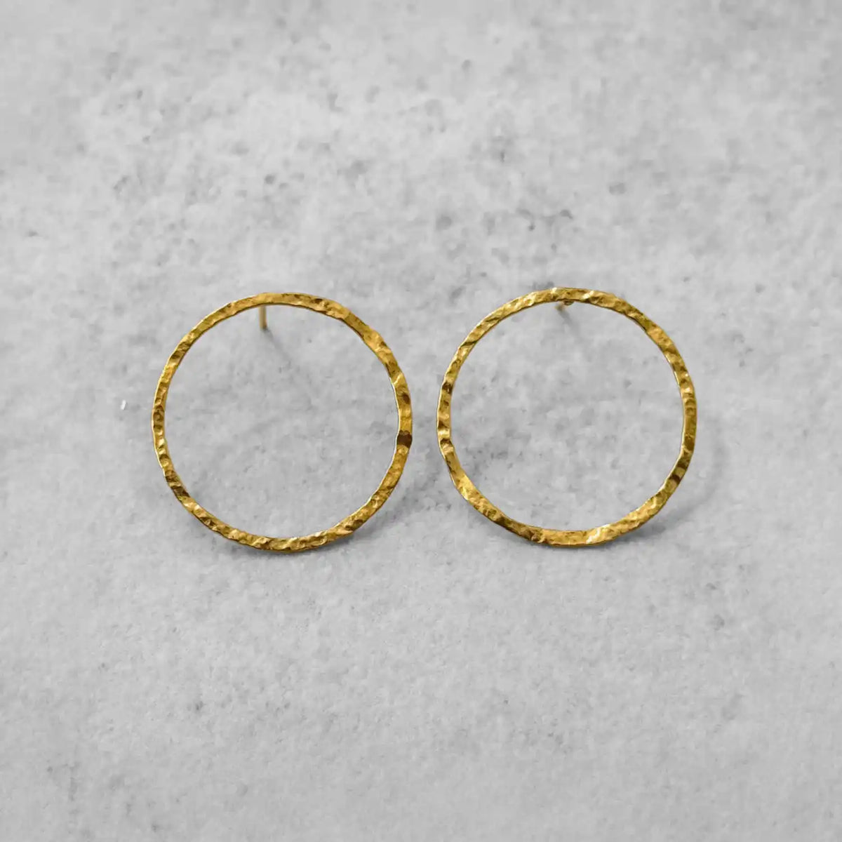 Ohrringe | Edelstahl | 14K vergoldet | Kreise | gehämmert | ⌀ 25mm