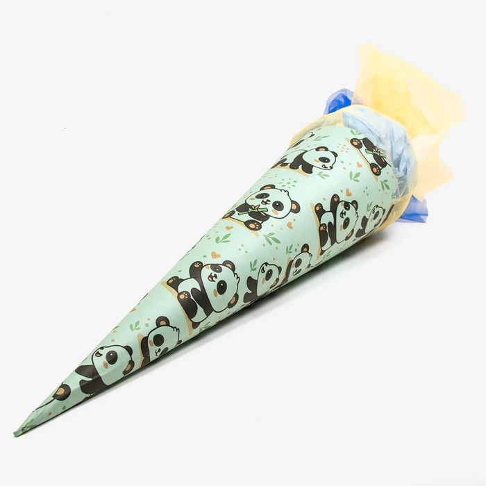 Schultuete-35cm-mit-Panda-Motiv-und_tuellhaube-produktansicht-seitlich-2