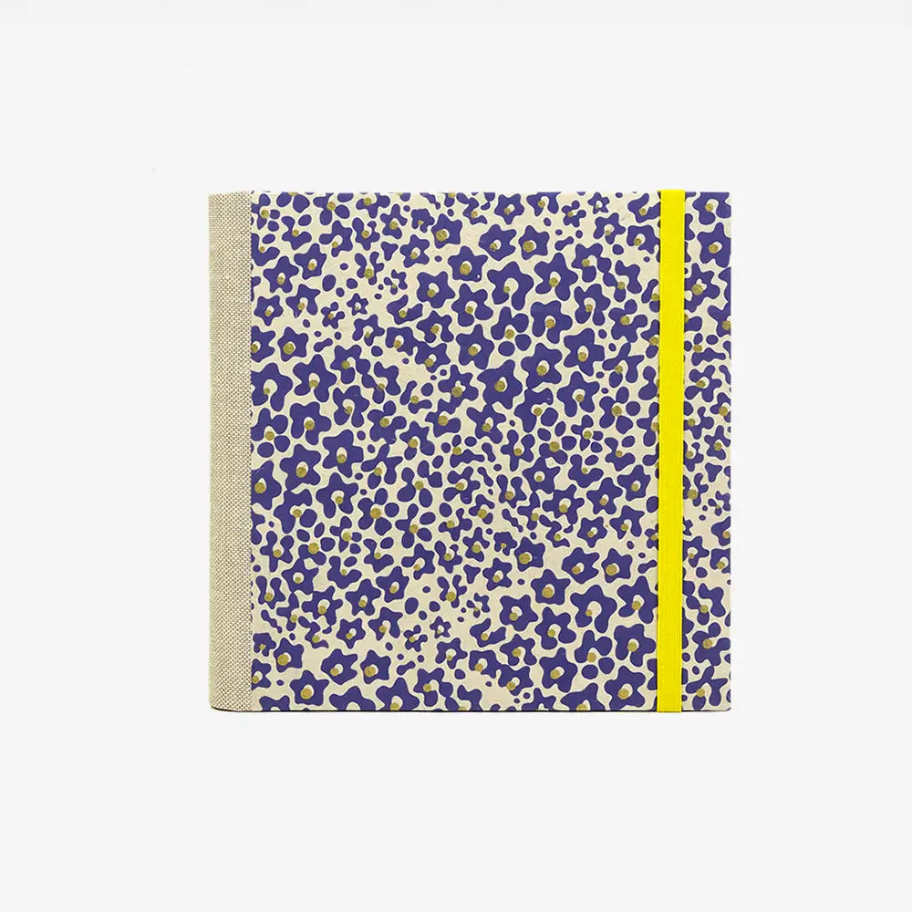 Skizzenbuch-15x15cm-240-seiten-mit-Lokta-bezogen-Motiv-Tierfellmuster-Purple-gold-auf-natur-cover-von-vorn