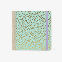 Skizzenbuch-15x15cm-244seiten-100grm-ivory-Skizzenpapier-mit-chiyogami-Papier-bezogen-Motiv-goldene-Punkte-auf-mint-von-vorn