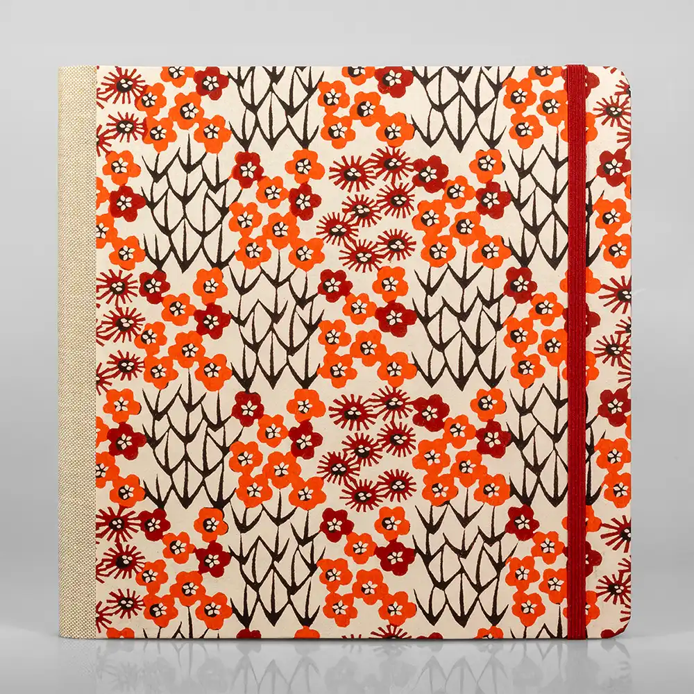 Skizzenbuch / Sketchbook / 21x21cm / 96 Blatt / Blanko / Blumenranken orange rot