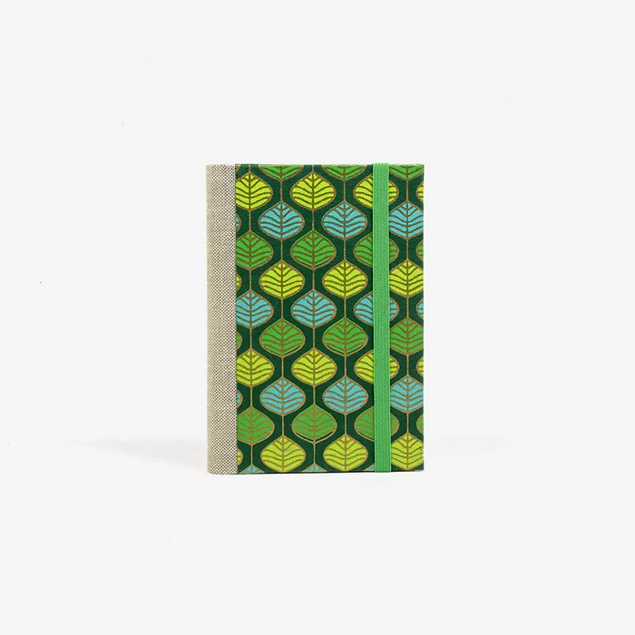 Skizzenbuch-9x14cm-244-Seiten-blanko-Baumwollpapier-Motiv-Blaetter-Gruen-cover-von-vorn