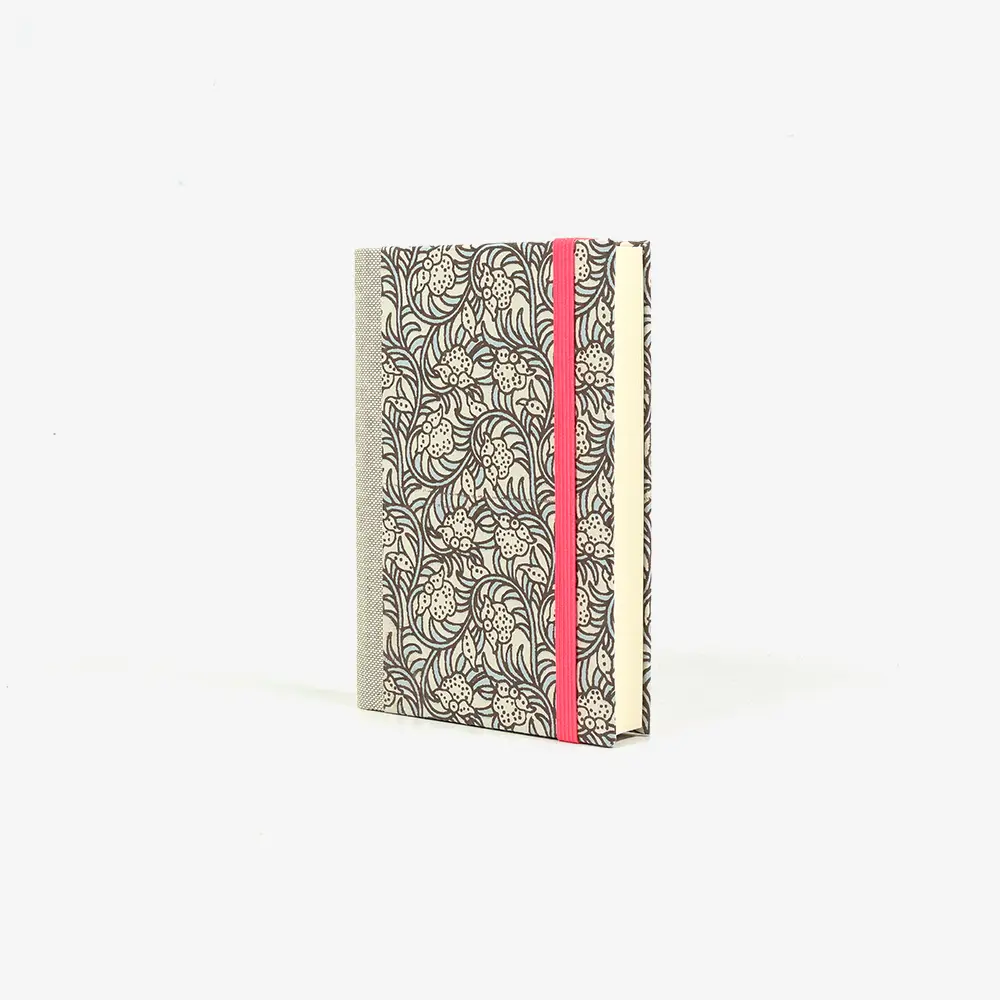 Skizzenbuch-9x14cm-244-Seiten-blanko-Baumwollpapier-Motiv-Lemonenbaum-cover-seitlich-von-vorn