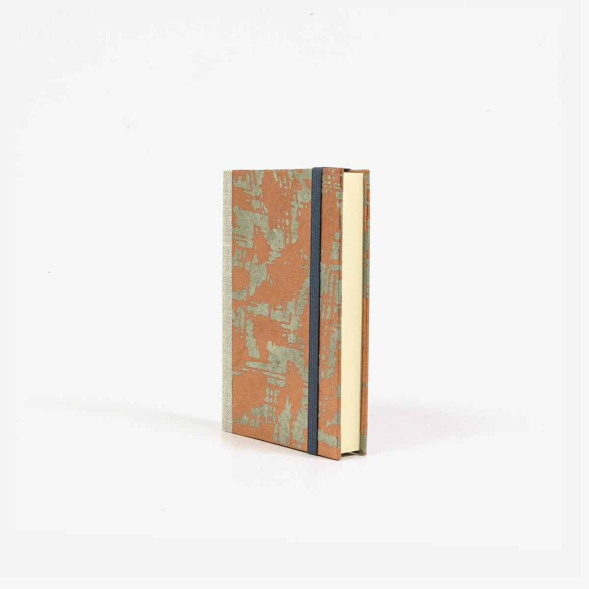 Skizzenbuch-9x14cm-244-Seiten-blanko-Loktapapier-Motiv-abstrakt-Kupfer-auf-Grau-cover-seitlich-von-vorn