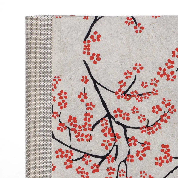 Skizzenbuch / A5 / blanko / rote Kirschblüten auf Natur