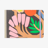 Skizzenbuch-A5-blanko-Querformat-mit-Offsetpapier-bezogen-Motiv-grosseBlumen-von-vorn