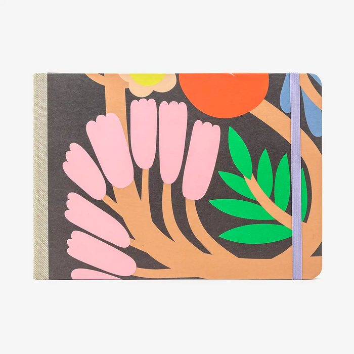 Skizzenbuch-A5-blanko-Querformat-mit-Offsetpapier-bezogen-Motiv-grosseBlumen-von-vorn