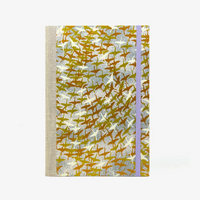 Skizzenbuch-A5-mit-Goldschnitt-cover-bezogen-mit-chiyogami-Papier-160-Seiten-Motiv-Kraniche-gold-kupfer-weiss-auf-grau-von-vorrn