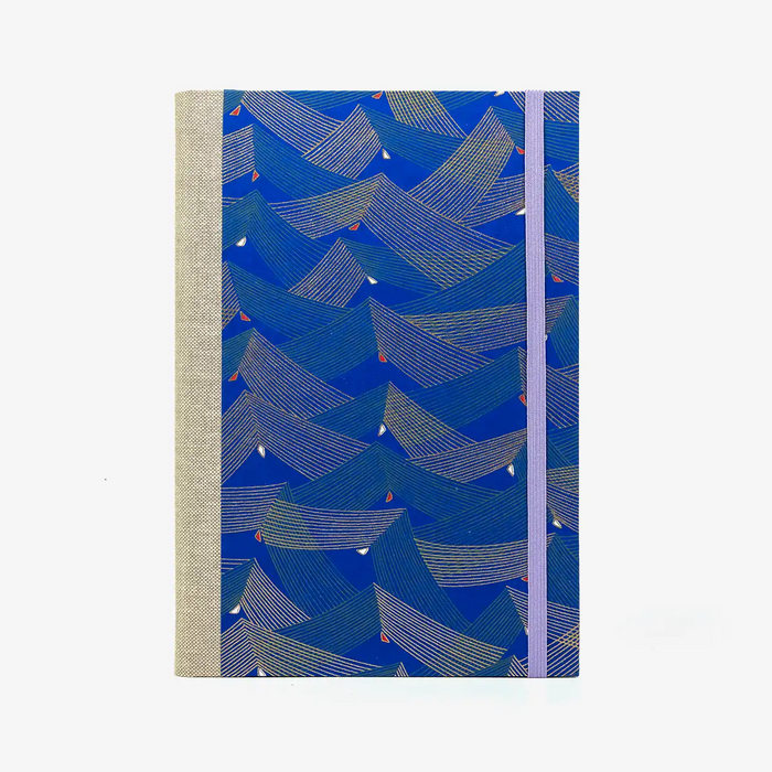 Blaupause | Skizzenbuch | A5 | leer | 80 Seiten | Folien-Goldschnitt | Chiyogami-Papier | Saitenspiel blau