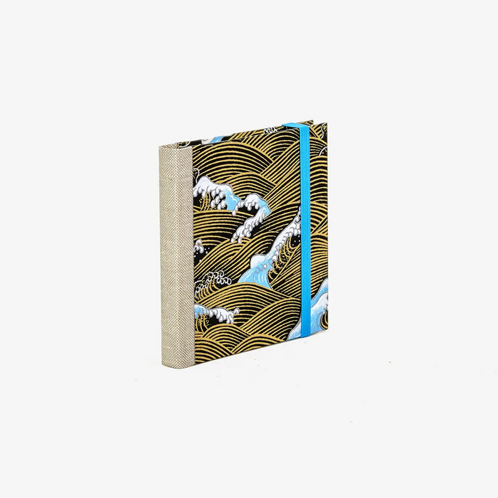 Skizzenbuch-blaupause-10x10cm-160-leere-Seiten-Cover-seitlich-hinten-Bezogen-mit-Chiyogami-Welle-gold-blau-auf-schwarz