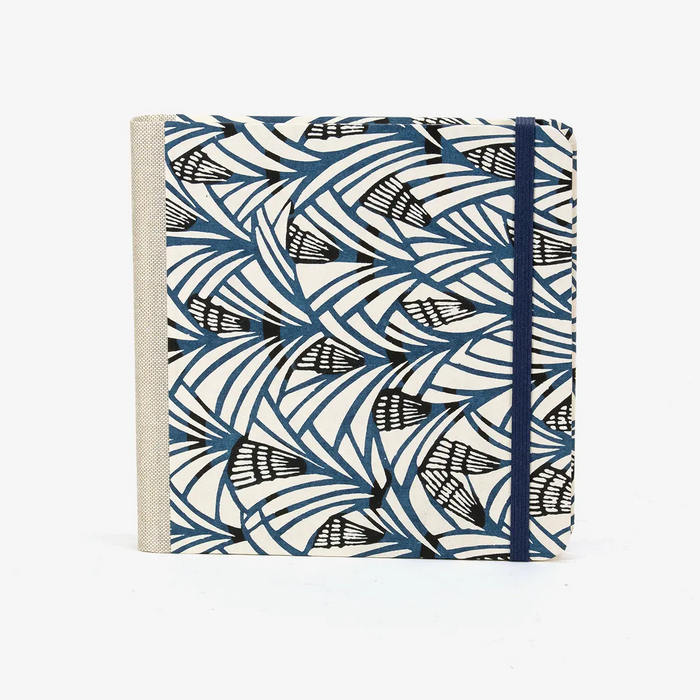 Skizzenbuch-blaupause-15x15cm-224-leere-Seiten-Bezogen-mit-Katazome-Shi-blaue-Spitzen-Produktansicht-Cover-Vorn-1
