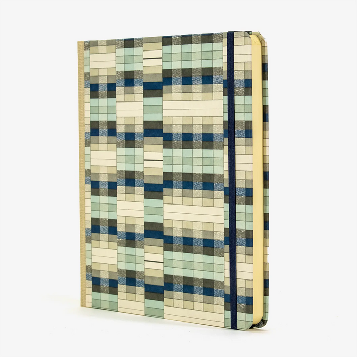 Skizzenbuch / 192 Seiten / fadengeheftet / Chiyogami / geometrisch mit blau und grau Tönen