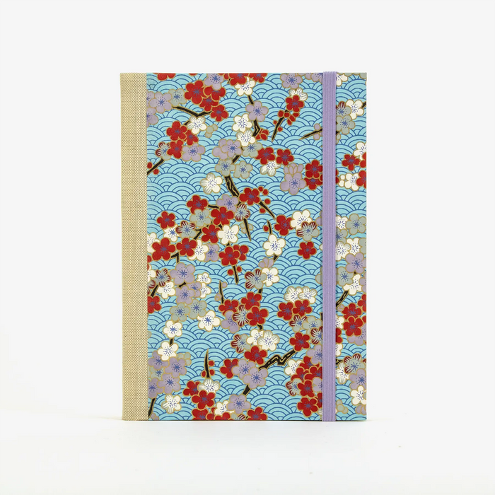 Skizzenbuch / Sonderedition 1 / 18x13cm / Chiyogami "Floral-Blüten-bunt-Haifischhaut-blau"