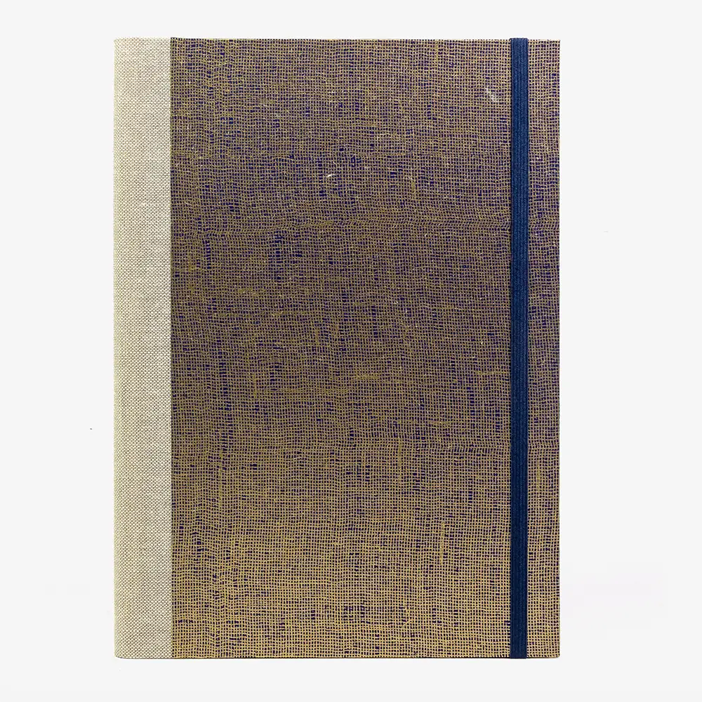 Skizzenbuch-leer-17x24cm-192seiten-cover-mit-Chiyogami-Papier-Motiv-Gaze-gold-auf-deepblau
