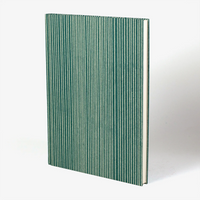 Skizzenbuch-leer-format-17x22cm-cover-aus-katazome-Shi-Tokyo-Memo-Linien-auf-azur-Produktansicht-Buch-Seitlich-vorn