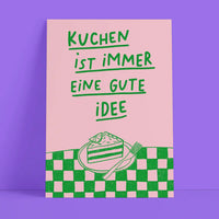 Studio-Danii-Postkarte-Alltaeglich-Motiv-Kuchen-essen-rosa-A6-Flieder-Hintergrund