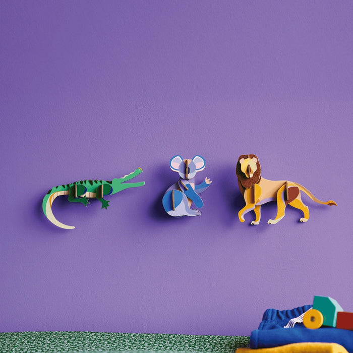 Studio-Roof-Ornament-3d-Object-Dschungel-Tier-Koala-aufgebaut-Beispielfoto-mit-anderen-Dschungeltieren