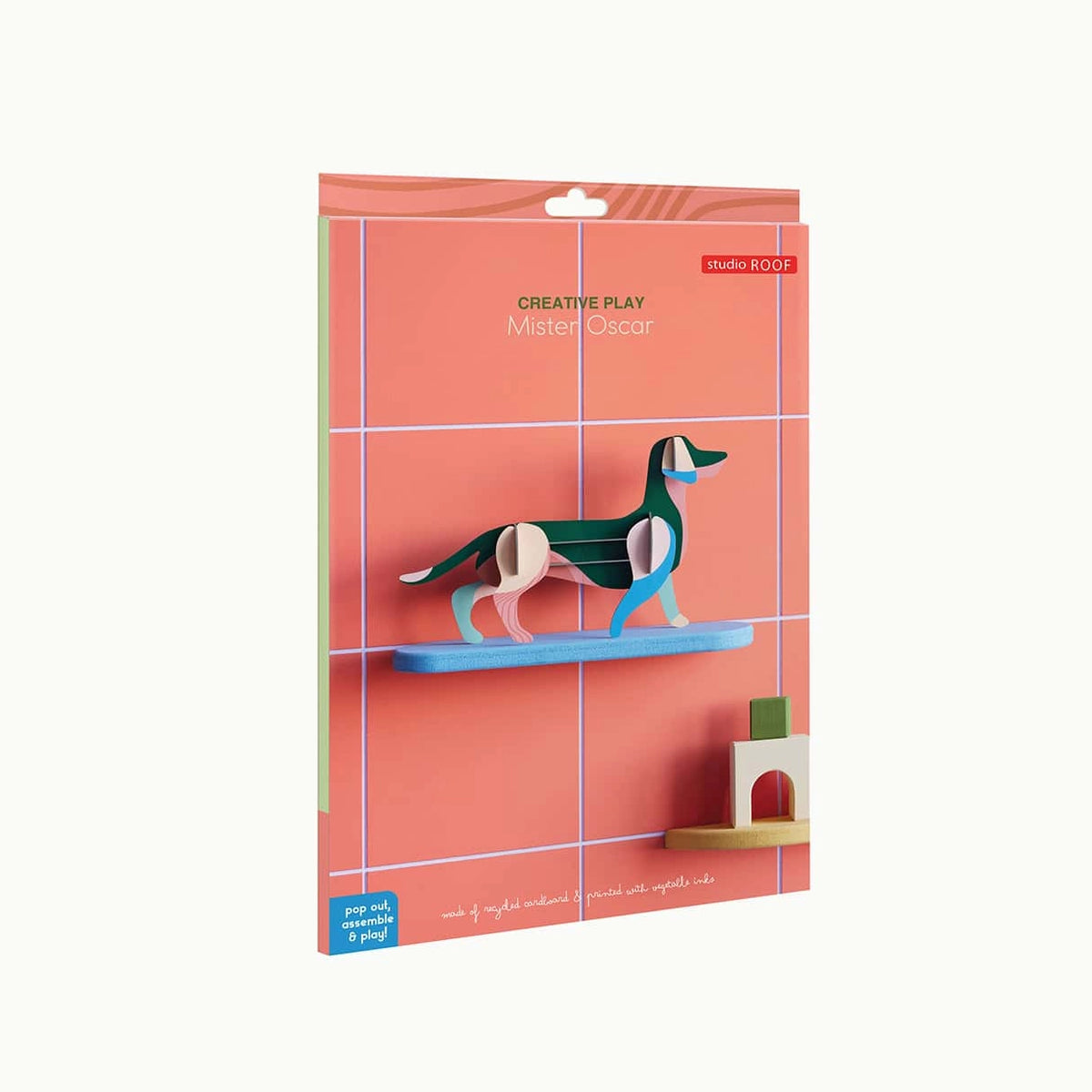 Studio-Roof-Pets-3dobject_Haustiere-mister-Oscar-Dachshund-Verapckung-seitliche-Ansicht