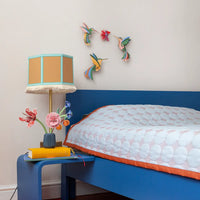 Studio-roof-Voegel-3D-Voegel-Dance-of-Hummingbirds-Wanddeko-aus-recy-Karton-aufgebaut-Produktansicht-Beispiel-2