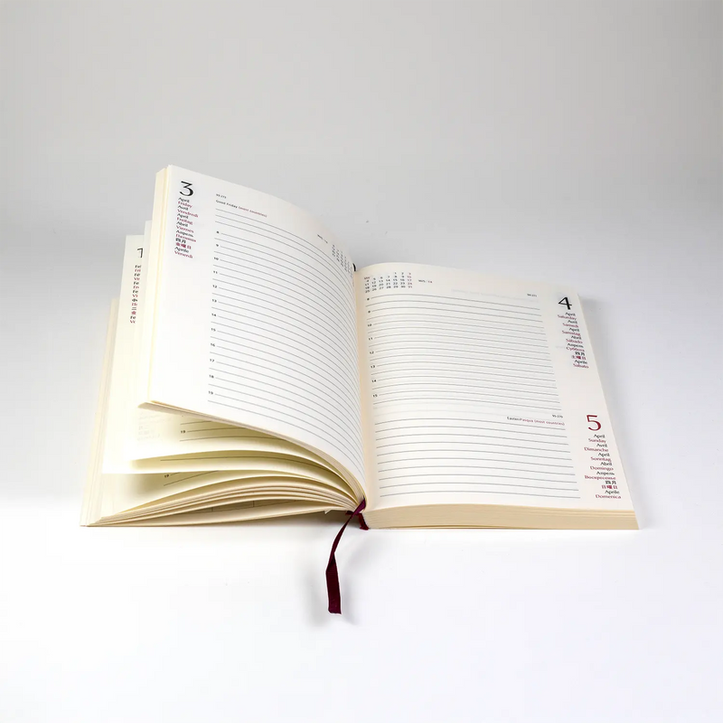 TAgesplaner-12x16_5cm-Innenansicht-Seiten-mit-Samstag-und-Sonntag-Produktansicht