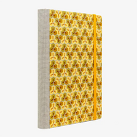 Tagesplaner-2027-A5-klassisch-cover-Chiyogami-Motiv-Bogen1084C-Bienenwabenmuster-gold-kupfer-silber-seitlich-von-hinten