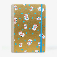 Tagesplaner-2027-A5-klassisch-cover-Chiyogami-Motiv-winkekatze-auf-gold-von-vorn