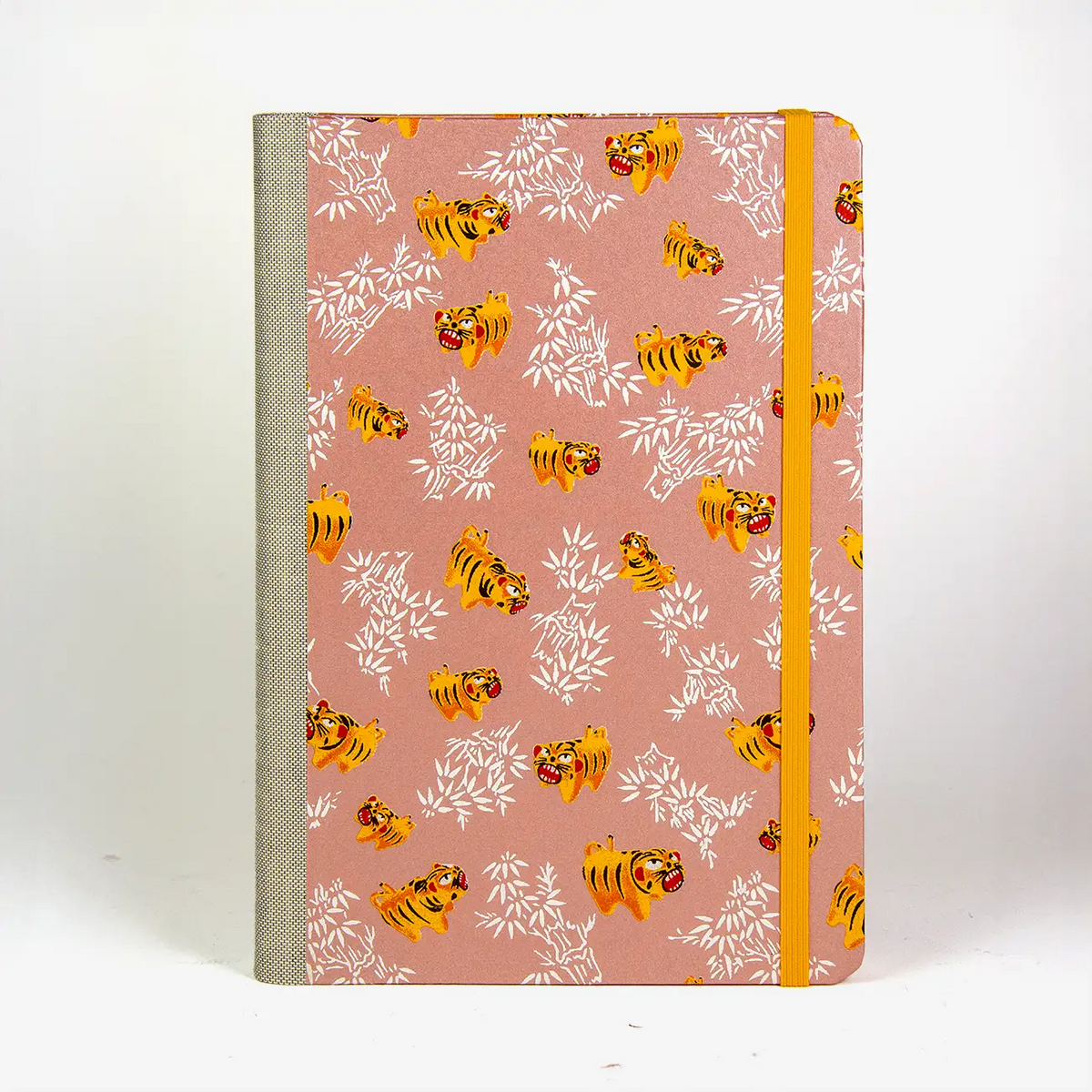 Tagesplaner-A5-Tiger-auf-pearlrose-Cover-von-vorn